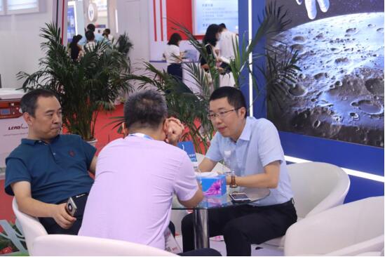 ��ʨ�����(�й�)���޹�˾-Official website